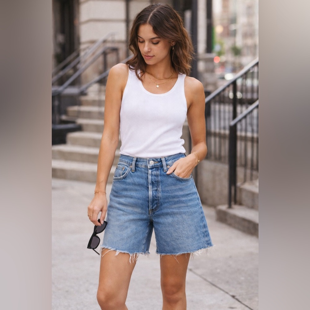 AGOLDE 90’s Loose Denim Shorts Size 24 NWT Mid Rise Raw Hem Vintage Wash